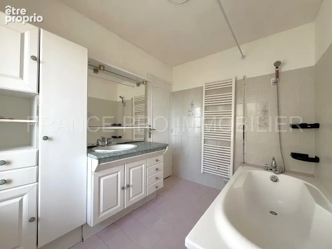 Maison individuelle avec jardin à Équeurdreville-Hainneville - photo 9