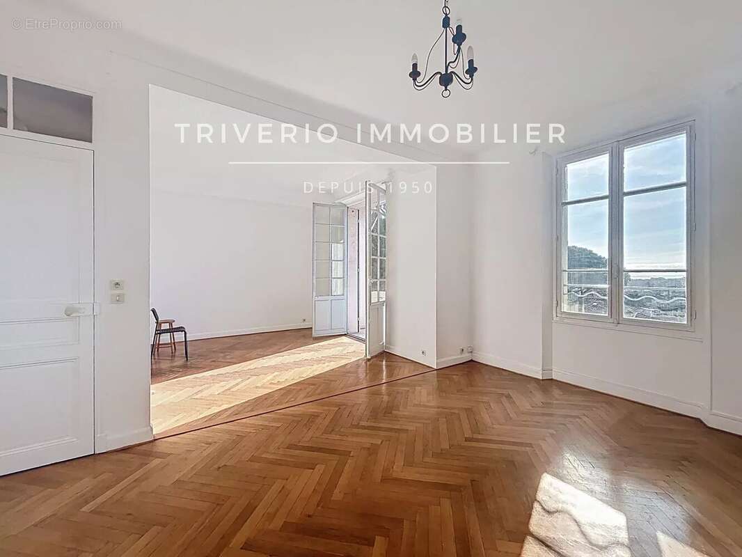 Appartement à LE CANNET