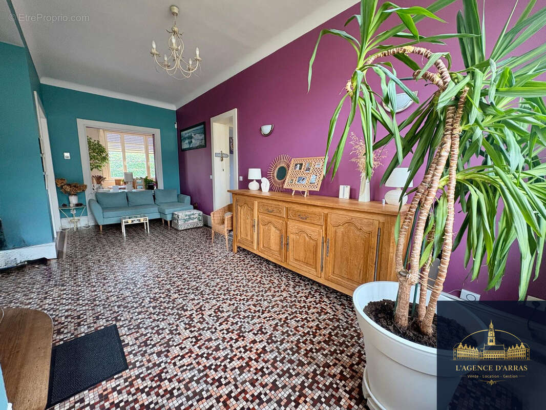 Maison de maître de caractère  171 m2 sur parcelle de 1000 m2  Prix raisonnable pour un bien d'exception - photo 4