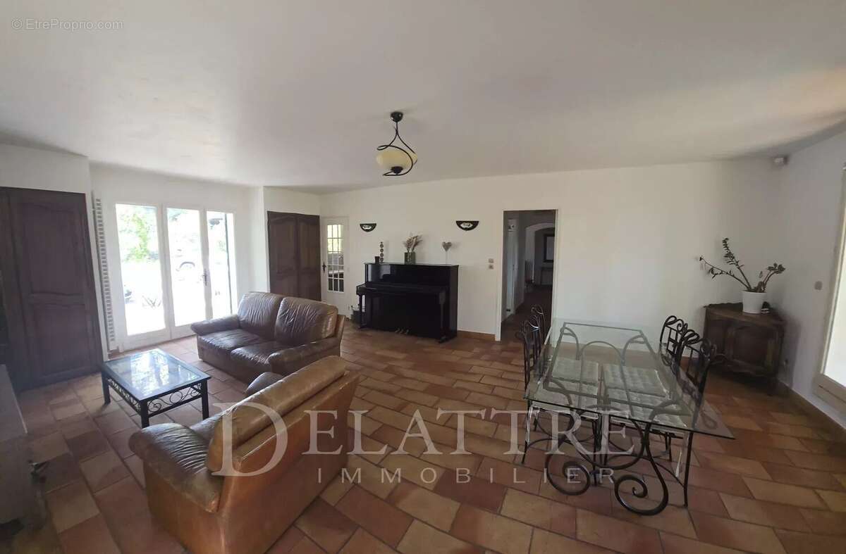 Maison à MOUANS-SARTOUX