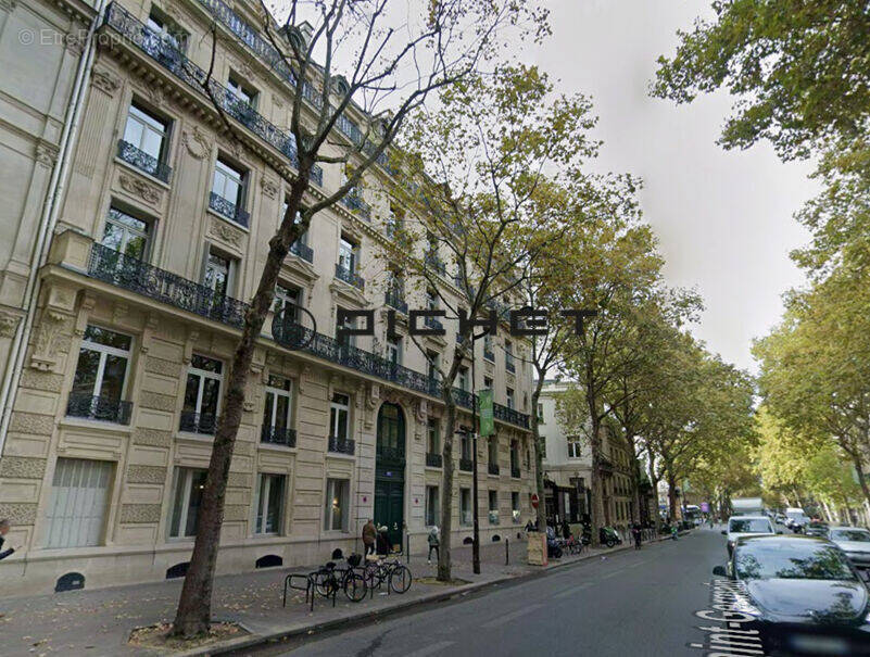 Appartement à PARIS-7E