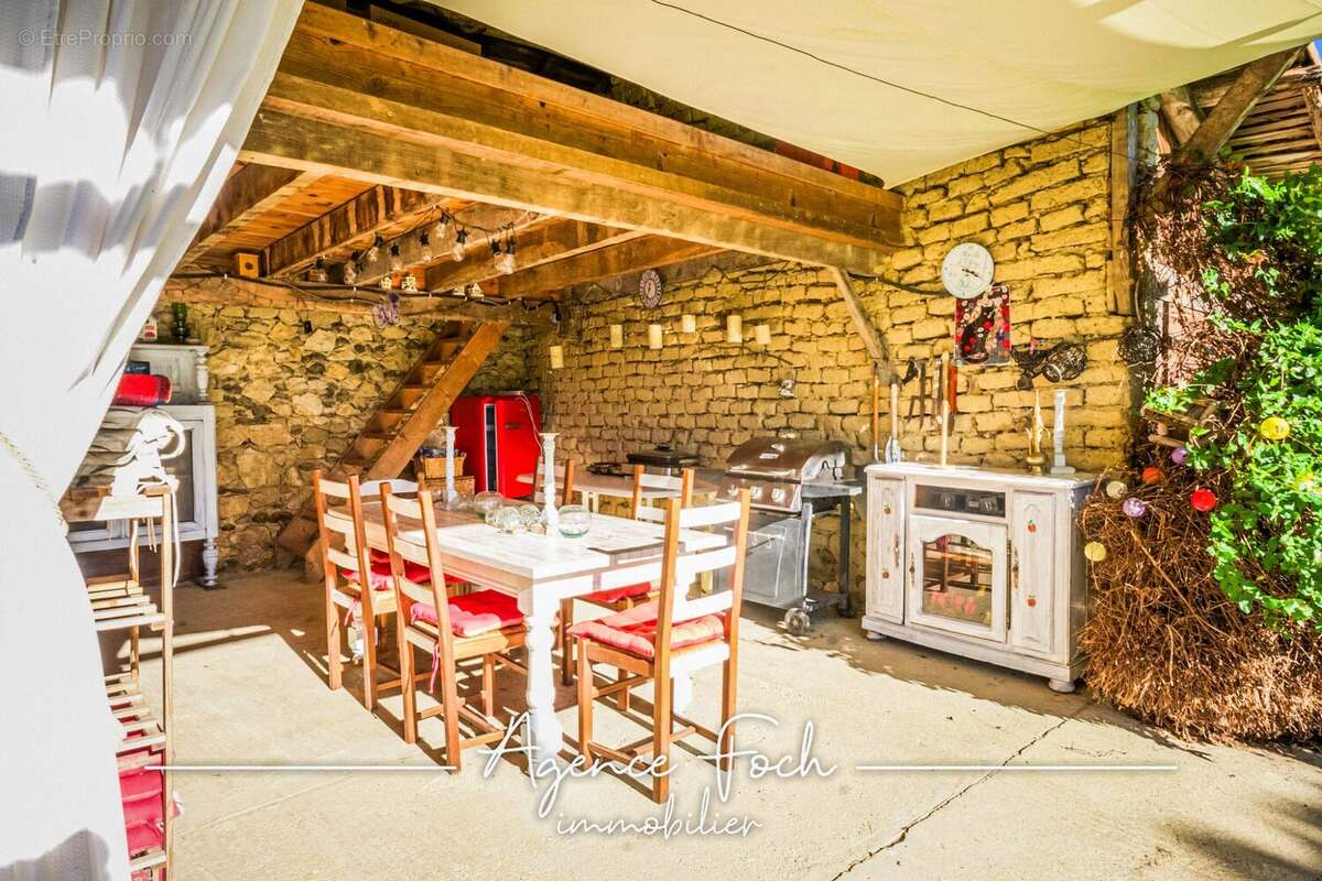 Maison à CASTELNAU-MAGNOAC