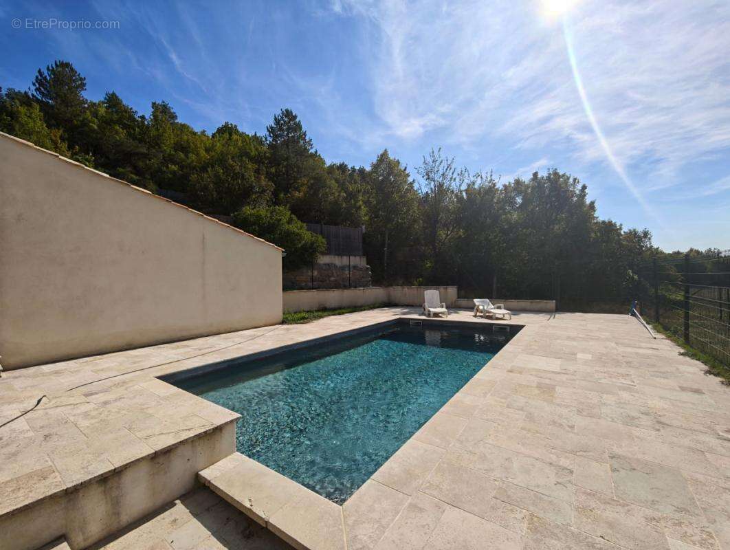 Villa T4 avec piscine et garage - photo 2