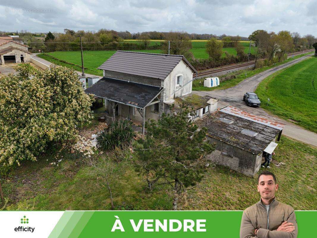 Maison à ROUILLE