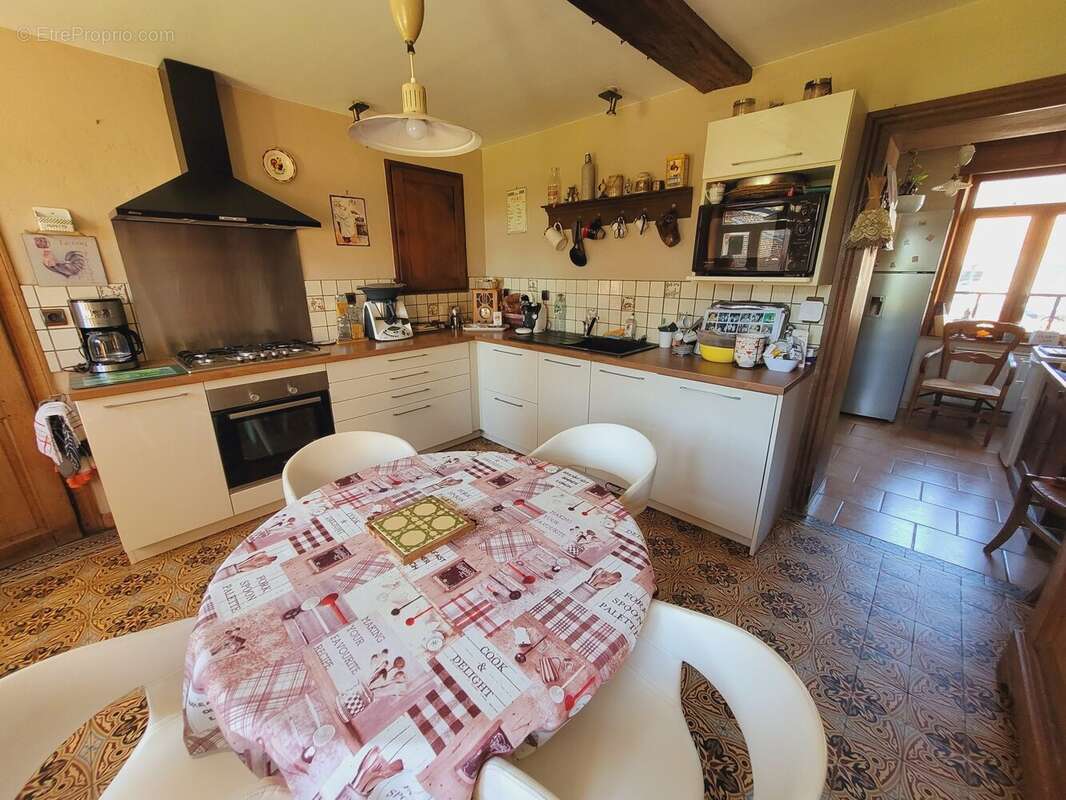 Maison à SOLRE-LE-CHATEAU