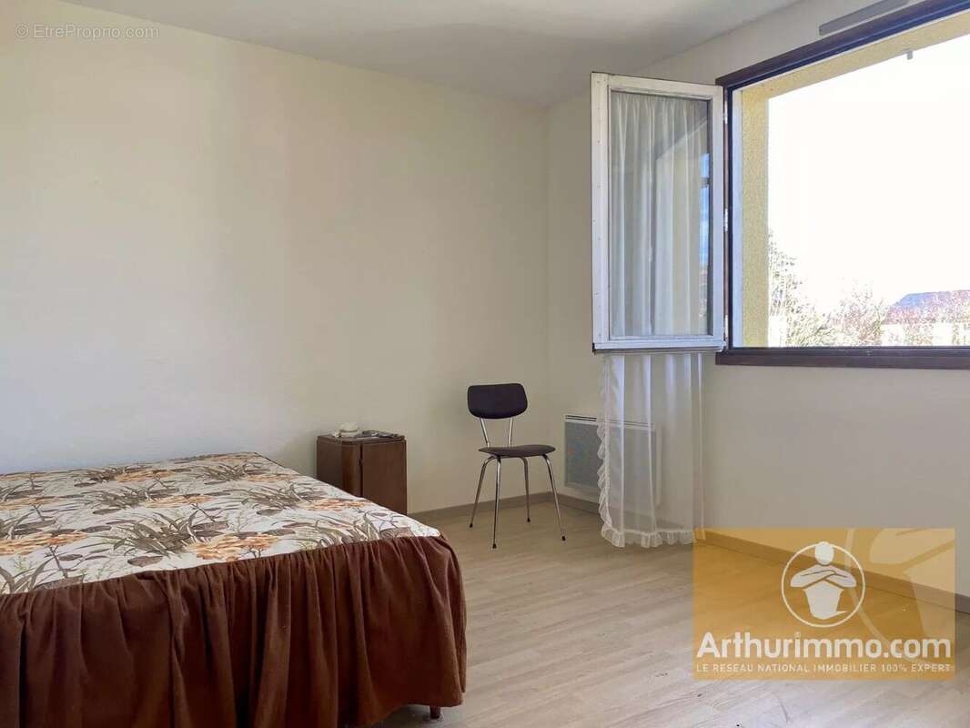 Maison à SEVERAC-LE-CHATEAU