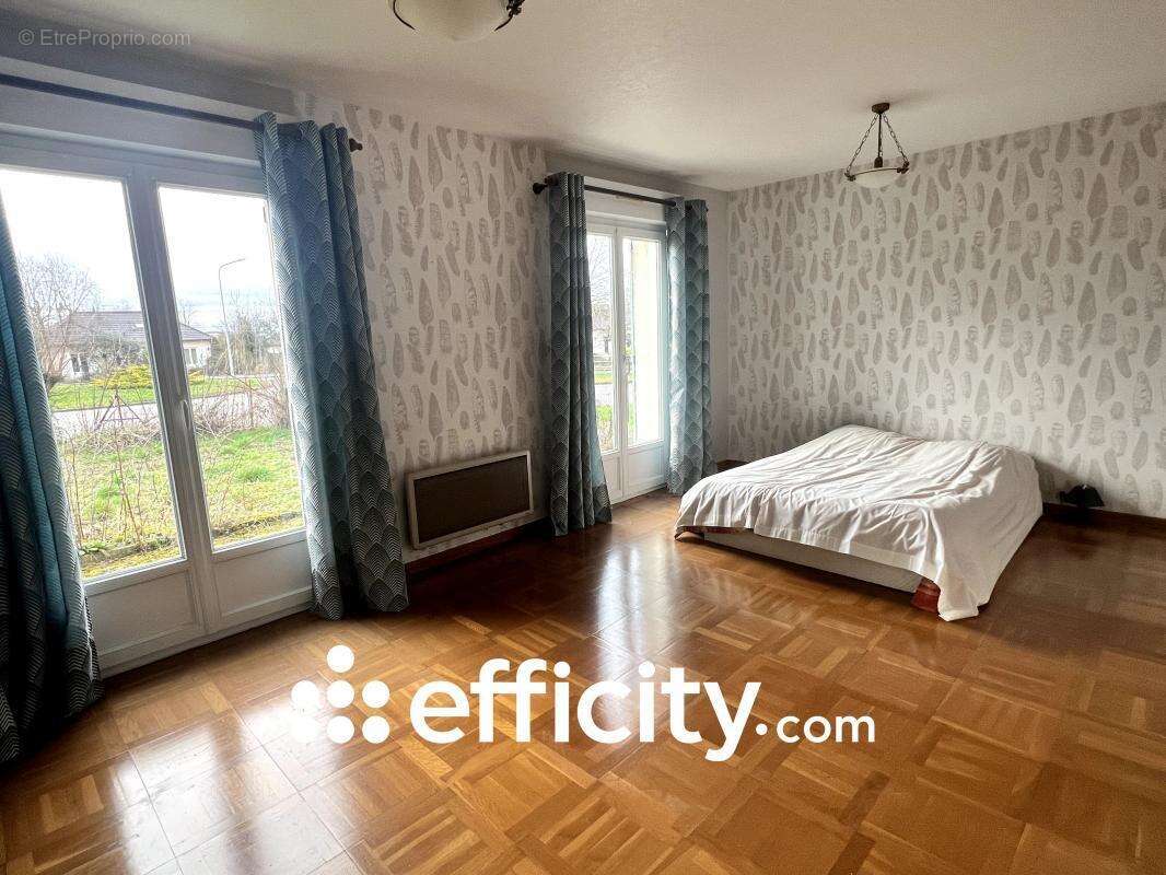 Maison à ARCIS-SUR-AUBE