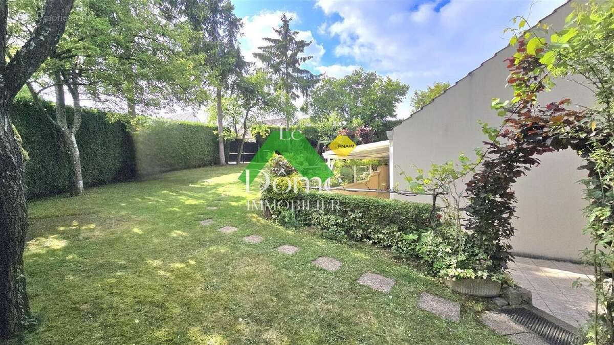 Maison à ESCHES