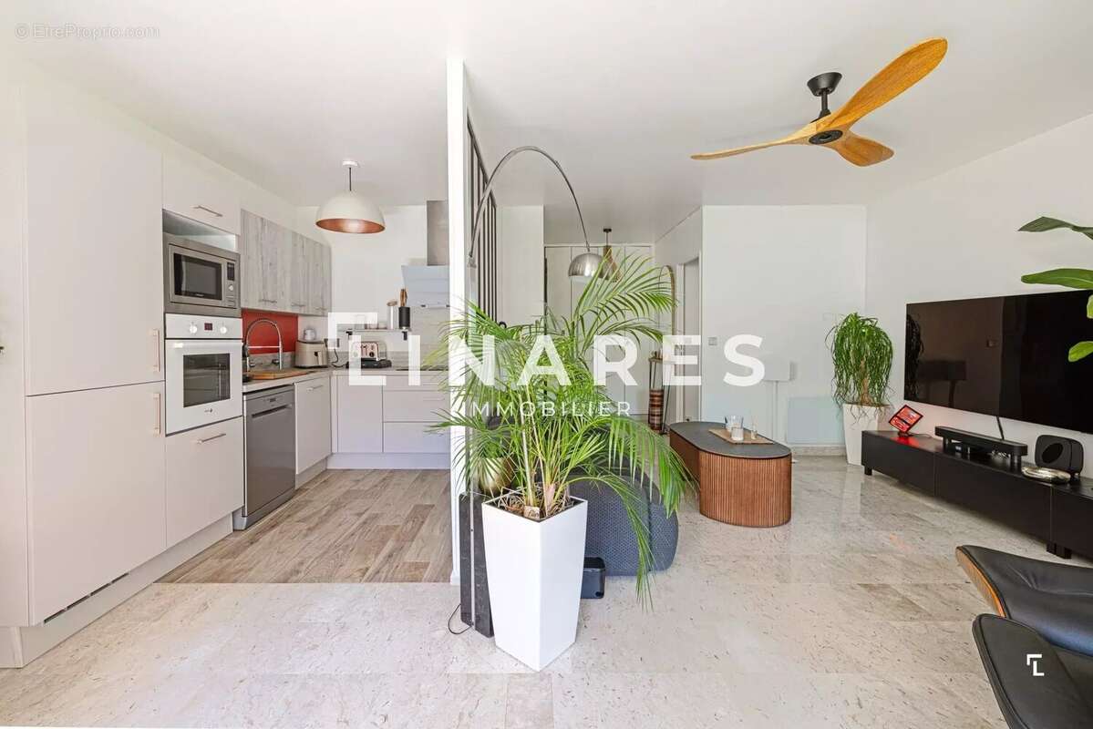 Appartement à MARSEILLE-9E