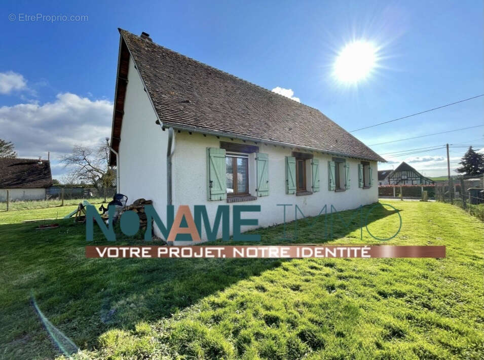 Maison à DAMVILLE