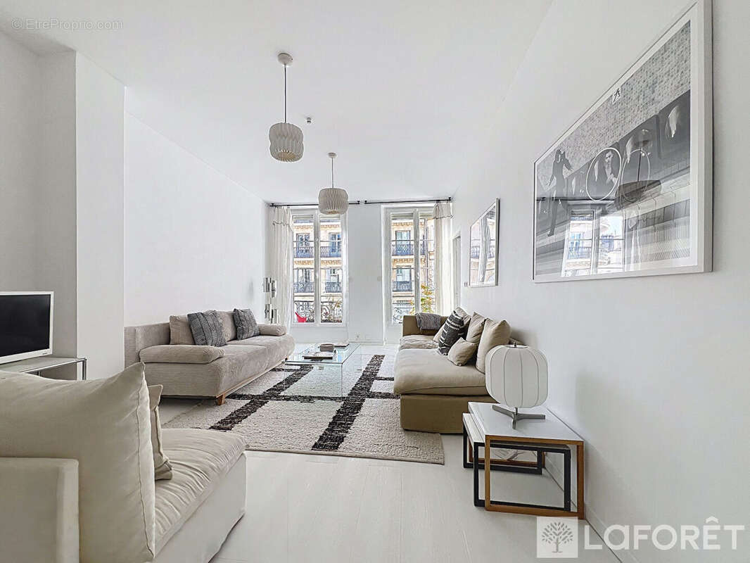Appartement à PARIS-2E