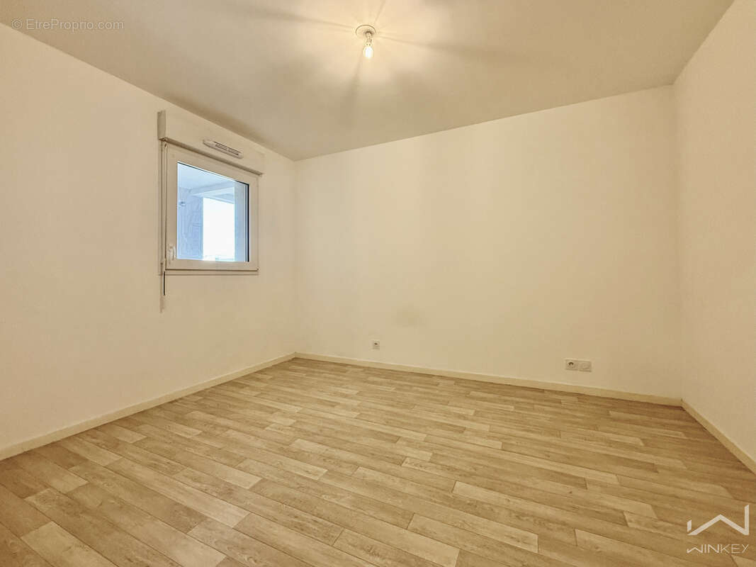 Appartement à LA MEZIERE