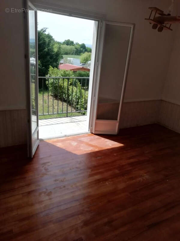 Appartement à LABARTHE-INARD