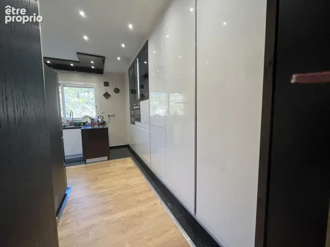 Maison 142 m² à Marseille-12e  - photo 2