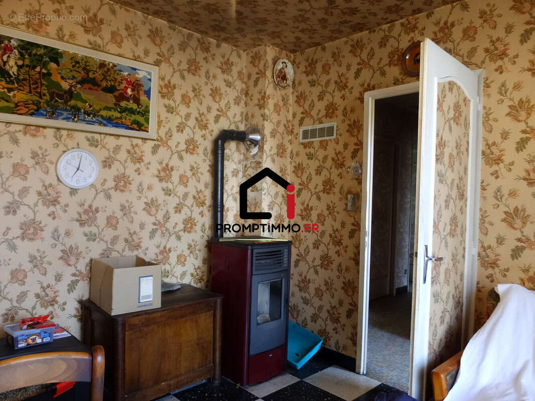 Maison 70 m² à Saint-Bonnet-Troncais  - photo 5