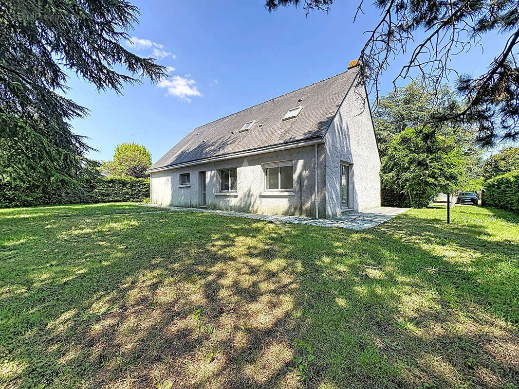 Maison à SAINTE-LUCE-SUR-LOIRE
