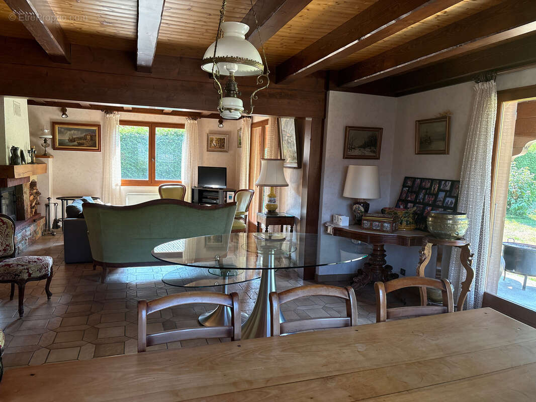 Maison 145 m² à Bernex  - photo 2