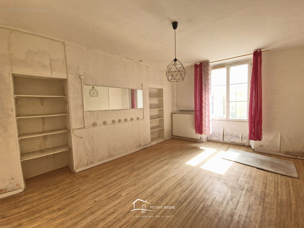 Appartement à LUSIGNAN