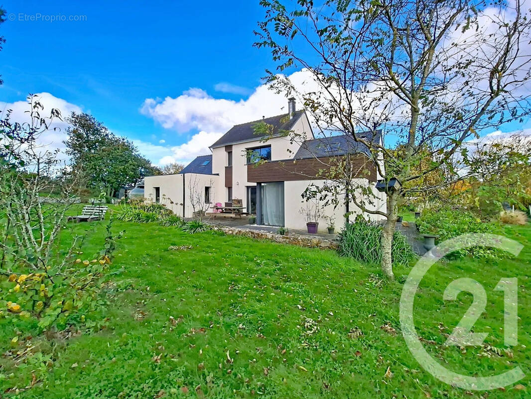 Maison à LANVELLEC