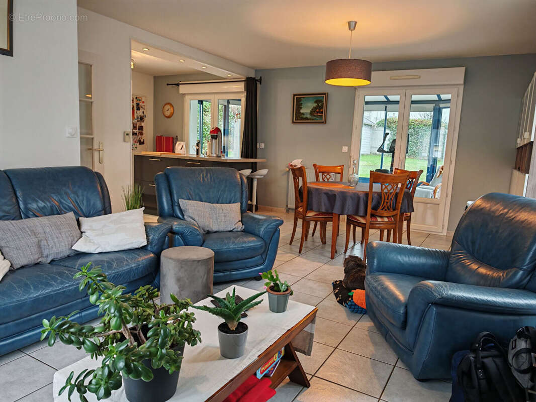 Maison à SAINT-MARTIN-DE-FONTENAY