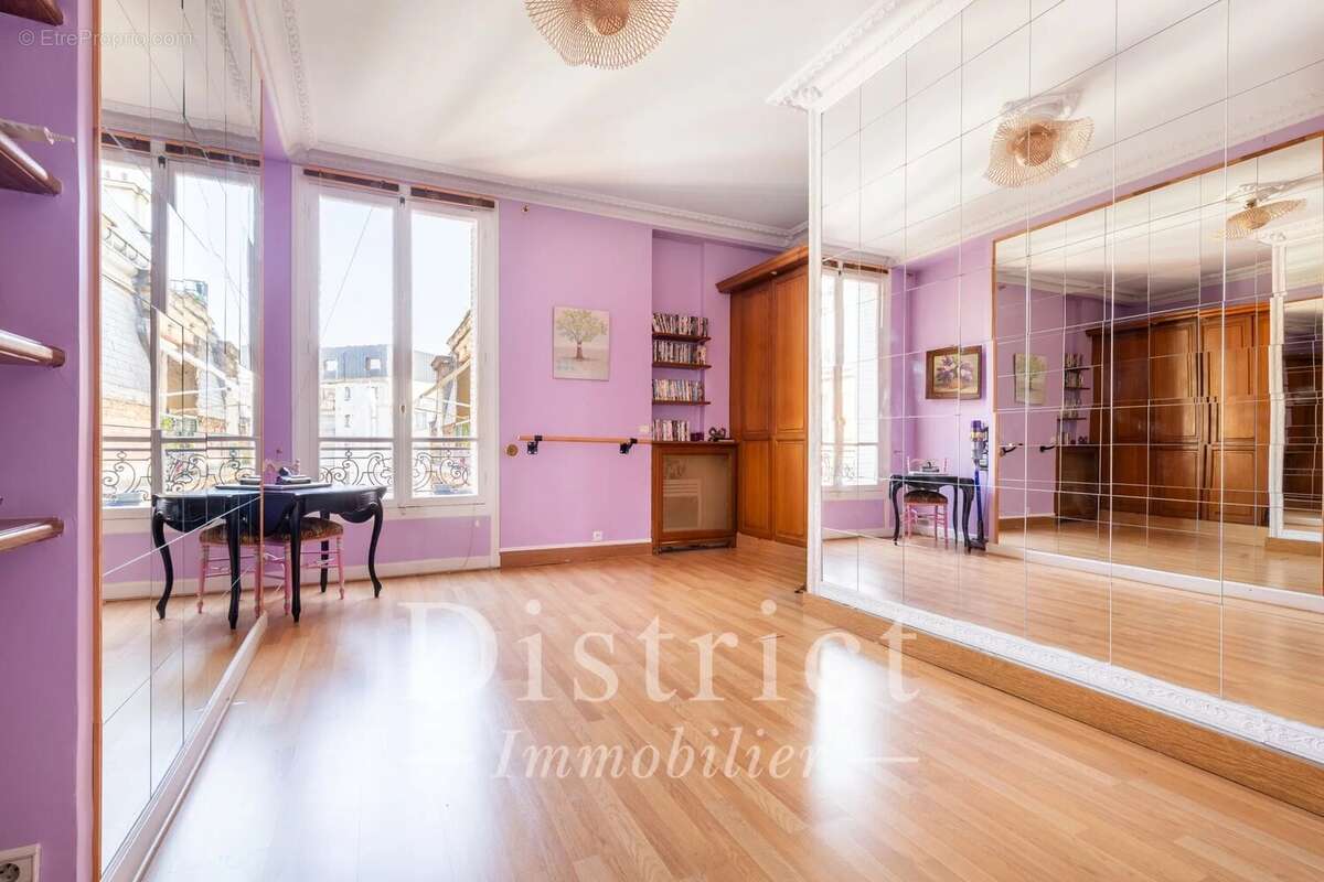 Wagram/Ampère. Appartement de réception de 373m². Très beaux volumes! - photo 11