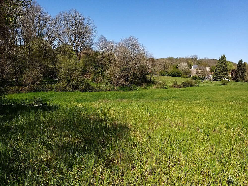 Terrain à VOUZAN