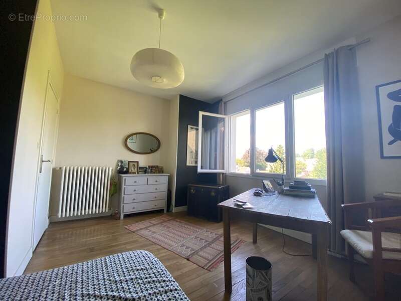 Appartement à SAINT-CYR-SUR-LOIRE