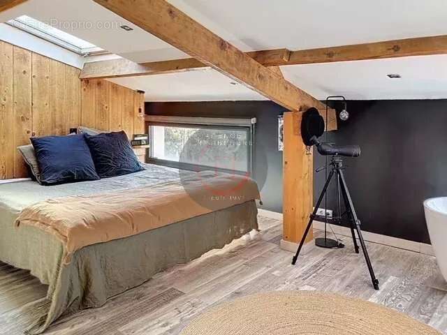 Maison à LES ISSAMBRES