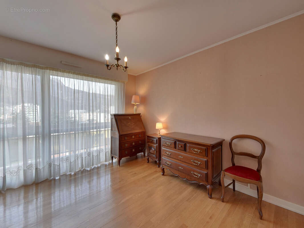 Appartement à ECHIROLLES