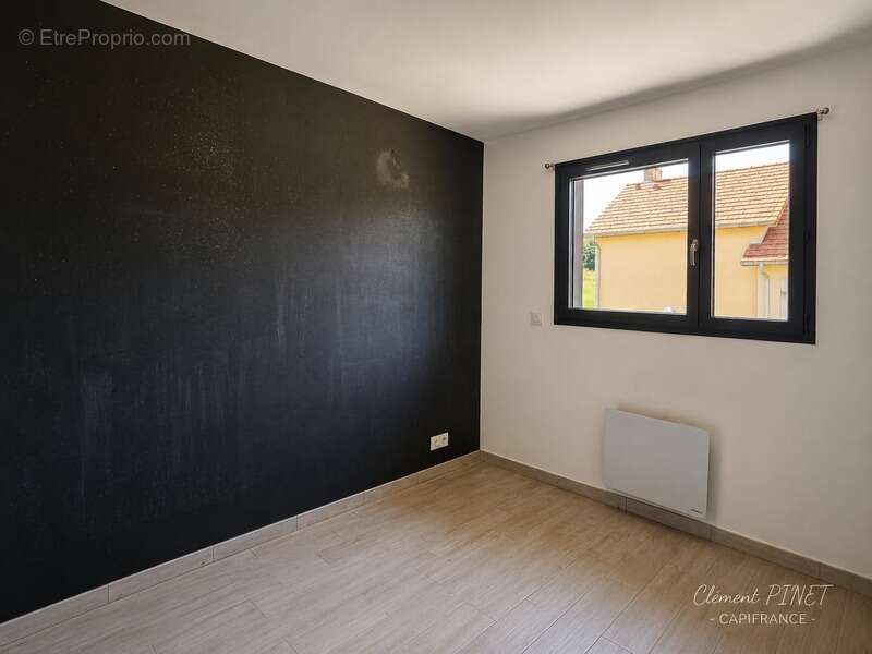 Maison à LA ROCHE-DES-ARNAUDS