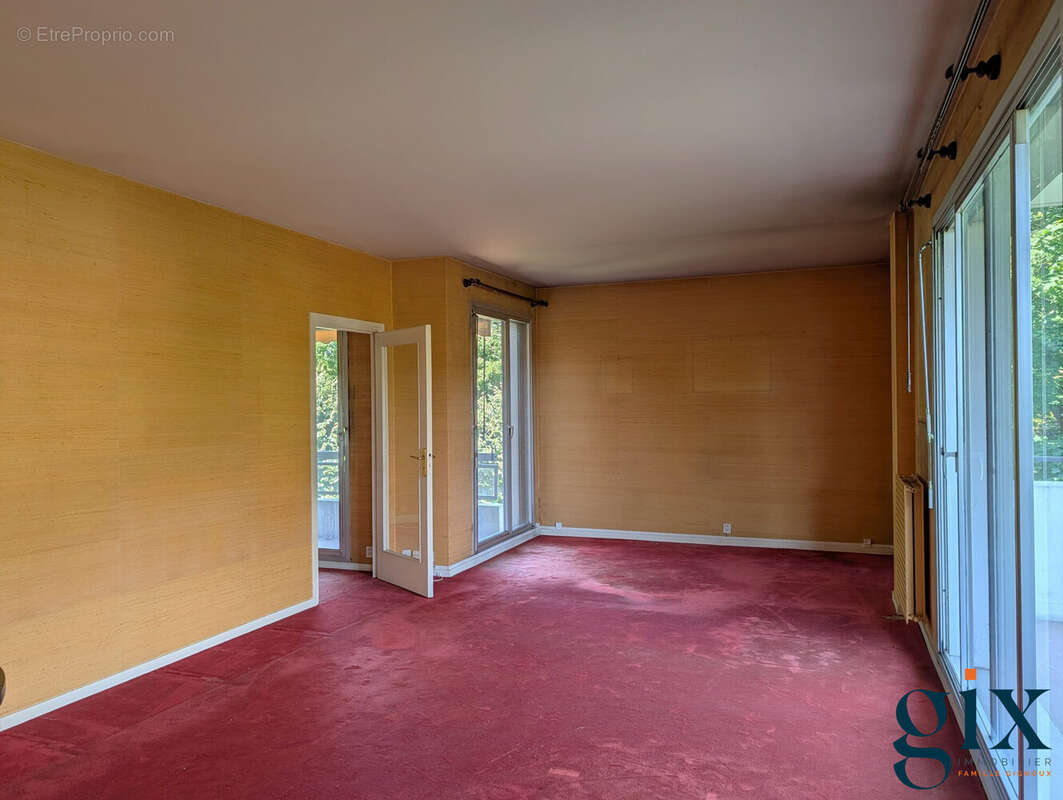 Appartement à MEYLAN