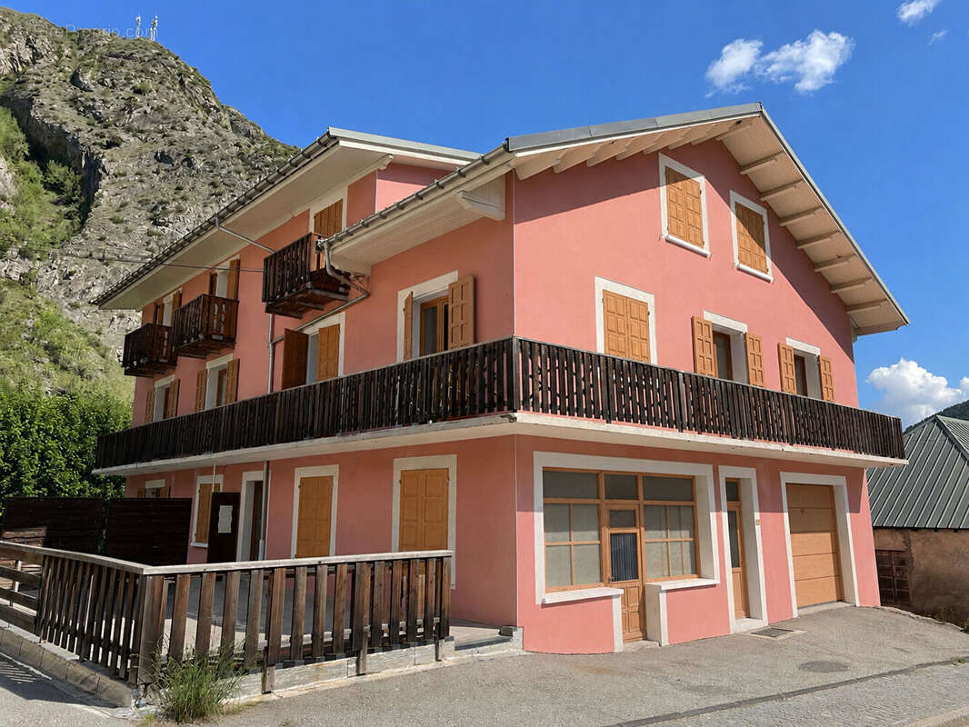 Commerce à VALLOIRE