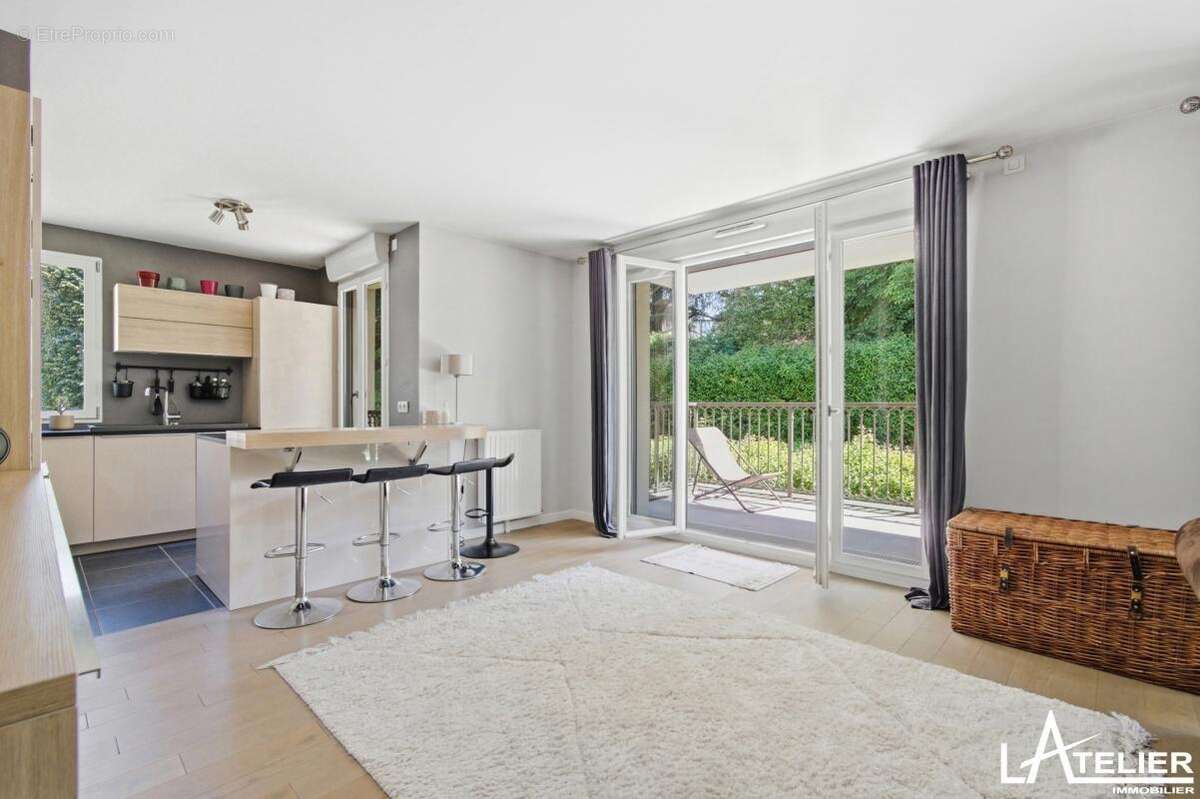 Appartement à MAREIL-MARLY