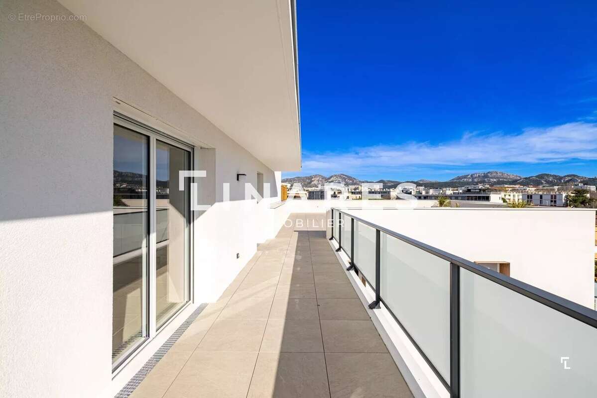 Appartement à MARSEILLE-8E