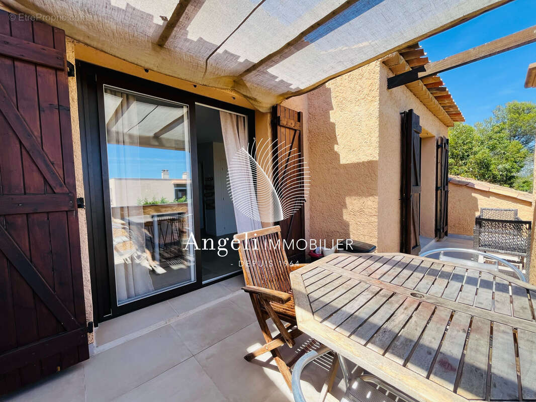 Appartement à FREJUS