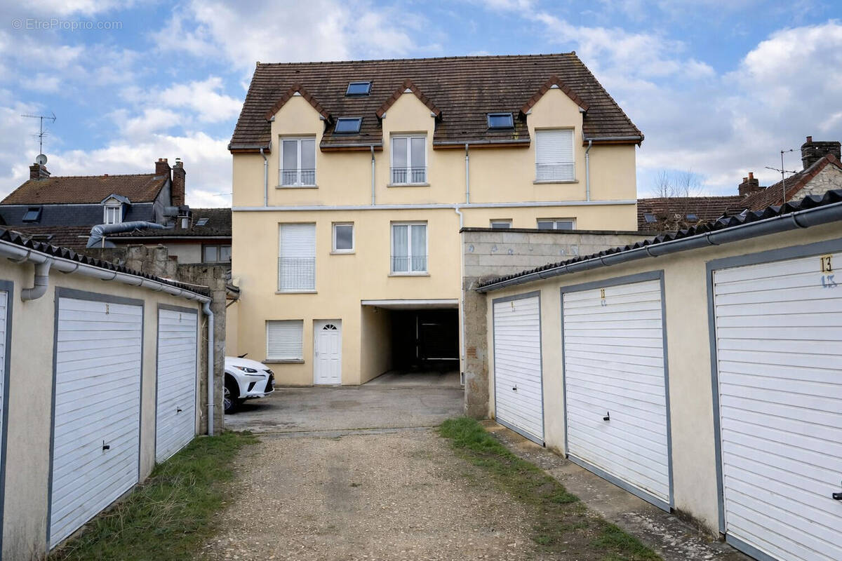 Appartement à BONNIERES-SUR-SEINE