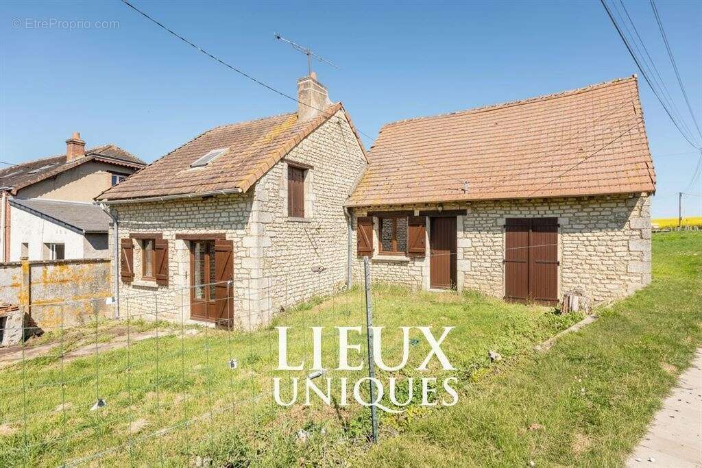 Maison à MOREE