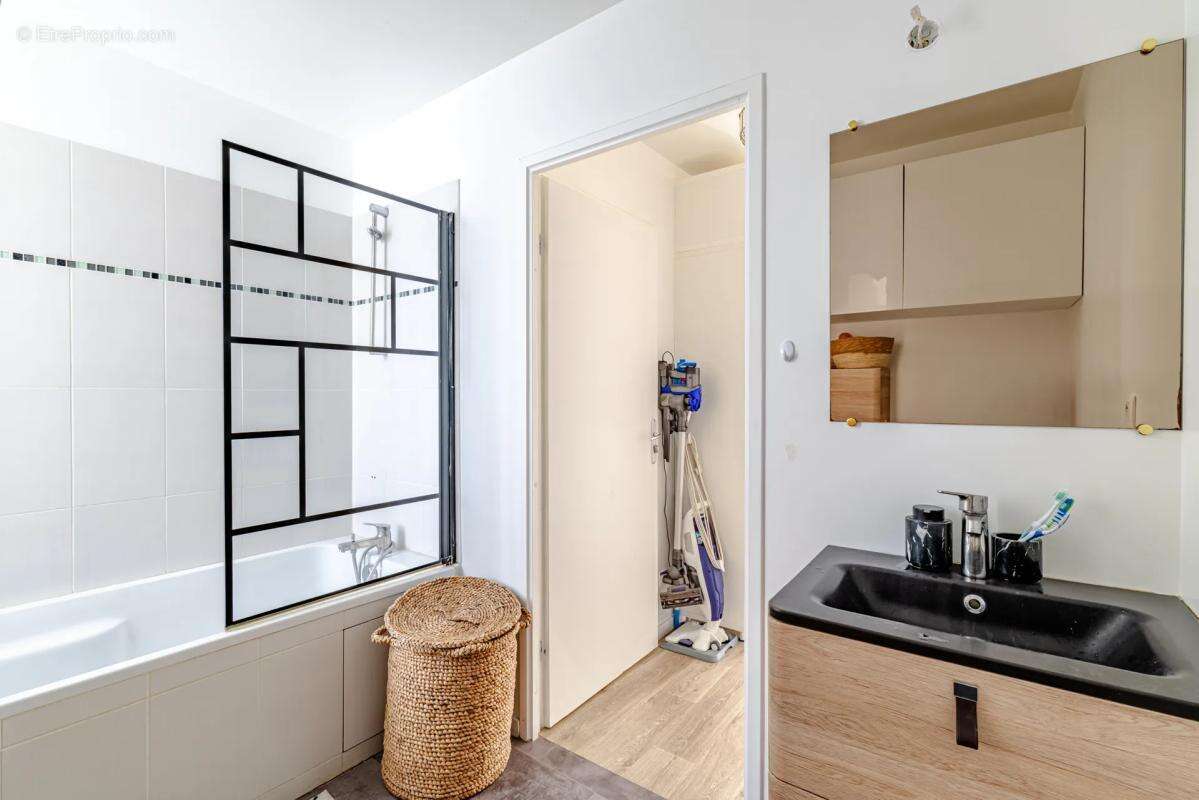 Appartement à GENNEVILLIERS