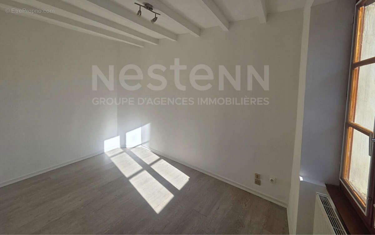 Maison à COULANS-SUR-GEE