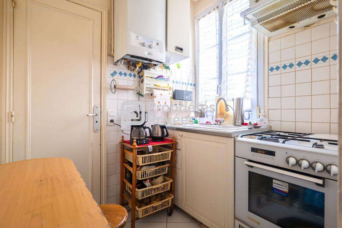 Appartement à PARIS-14E