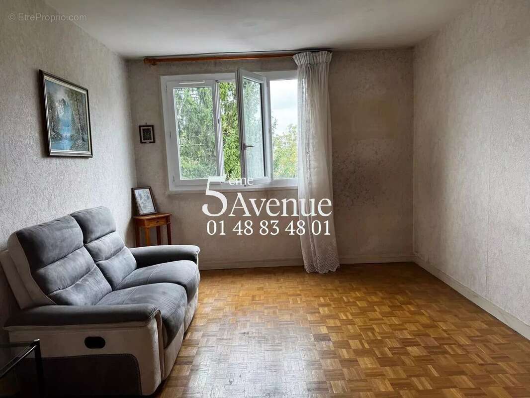 Appartement à SAINT-MAUR-DES-FOSSES