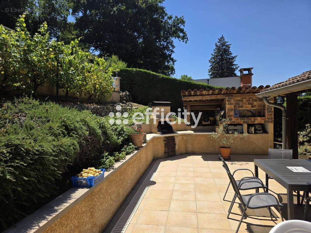 Maison 112 m² à Civrieux-D'azergues  - photo 4