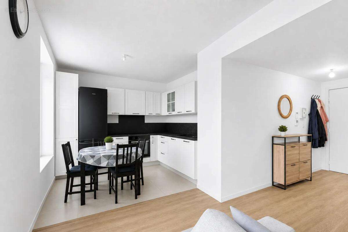 Appartement à COUPVRAY