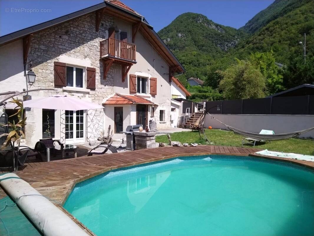 Maison à CULOZ