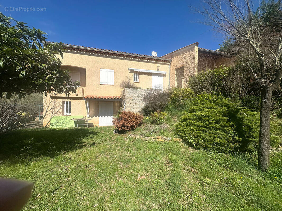 Maison à SAINT-ZACHARIE