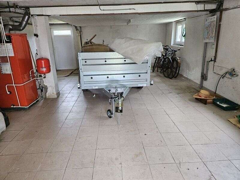 Maison à MONTROND-LES-BAINS