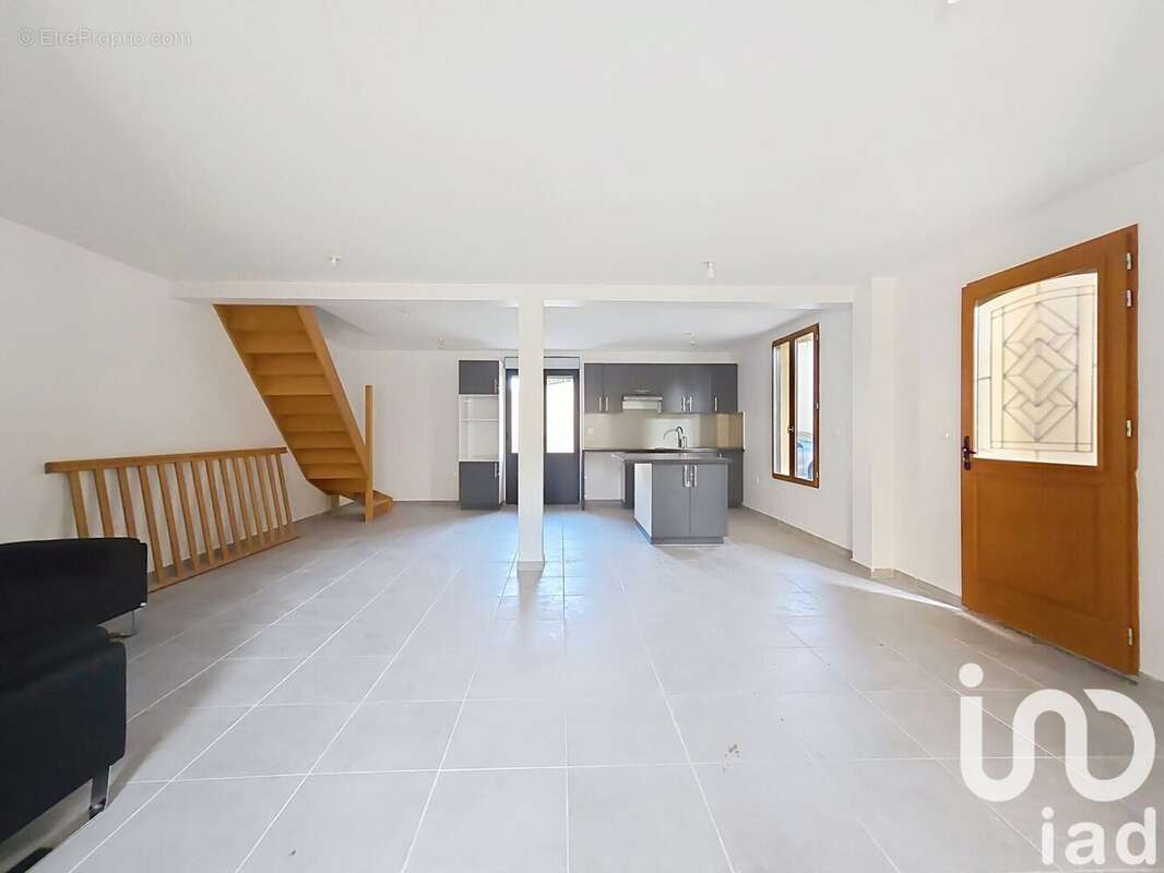 Photo 2 - Maison à GUIGNES