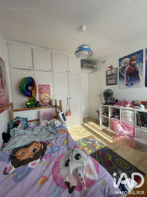 Maison 84 m² à Savigny-Le-Temple  - photo 9