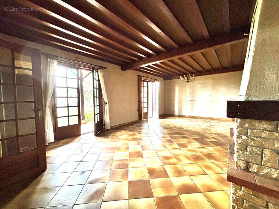 Maison à SAINT-JUST-SAINT-RAMBERT