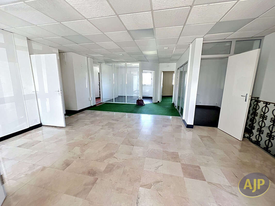 Appartement à MONTREVAULT